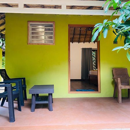Hampi Village Resort & Tutti Cafe Kültér fotó
