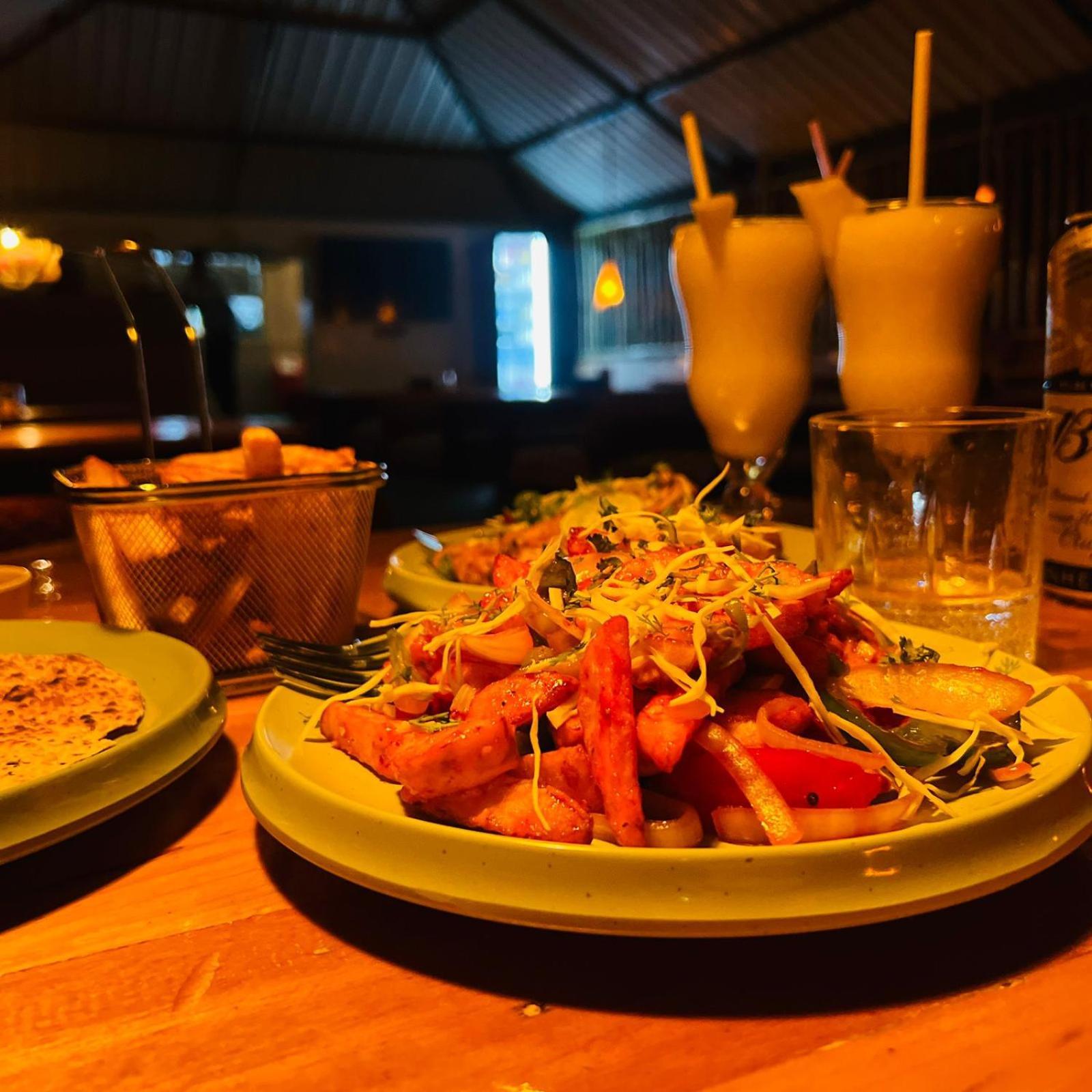 Hampi Village Resort & Tutti Cafe Kültér fotó