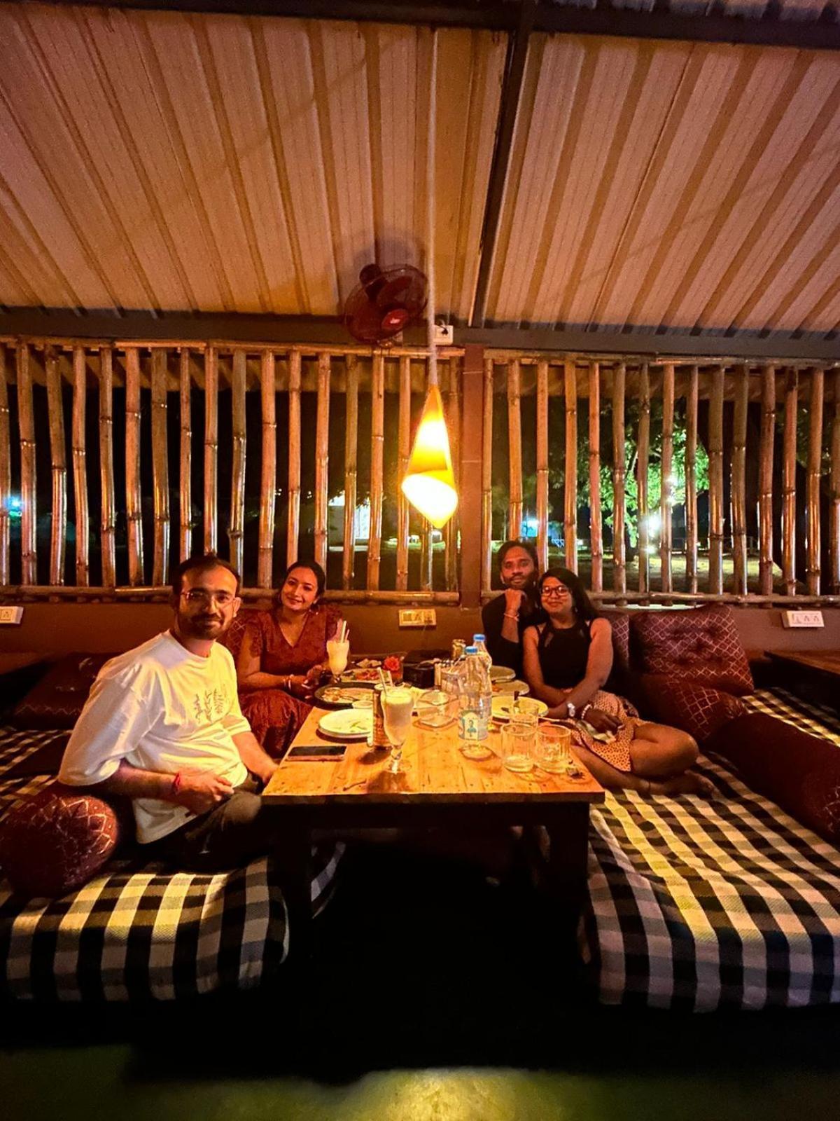 Hampi Village Resort & Tutti Cafe Kültér fotó