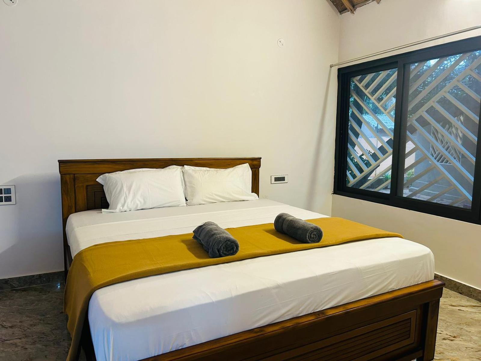 Hampi Village Resort & Tutti Cafe Kültér fotó