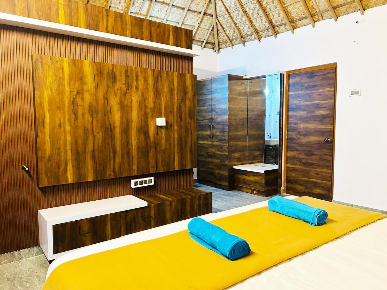 Hampi Village Resort & Tutti Cafe Kültér fotó