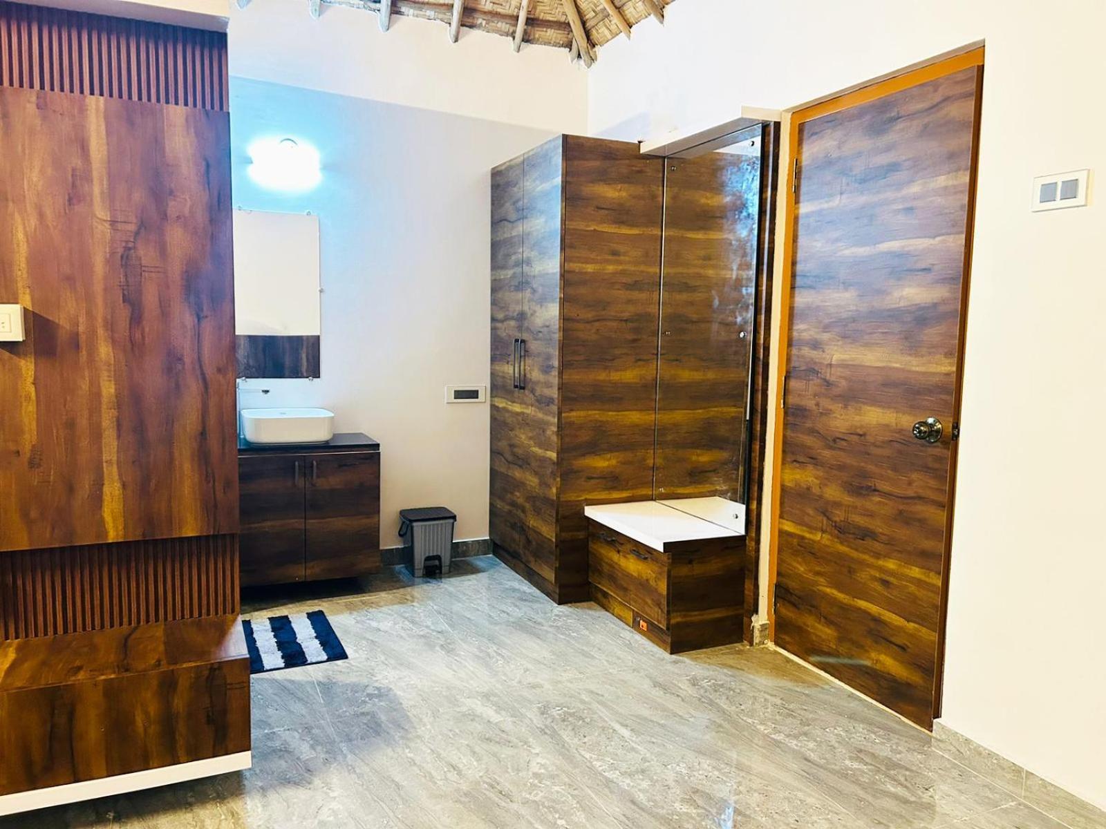 Hampi Village Resort & Tutti Cafe Kültér fotó