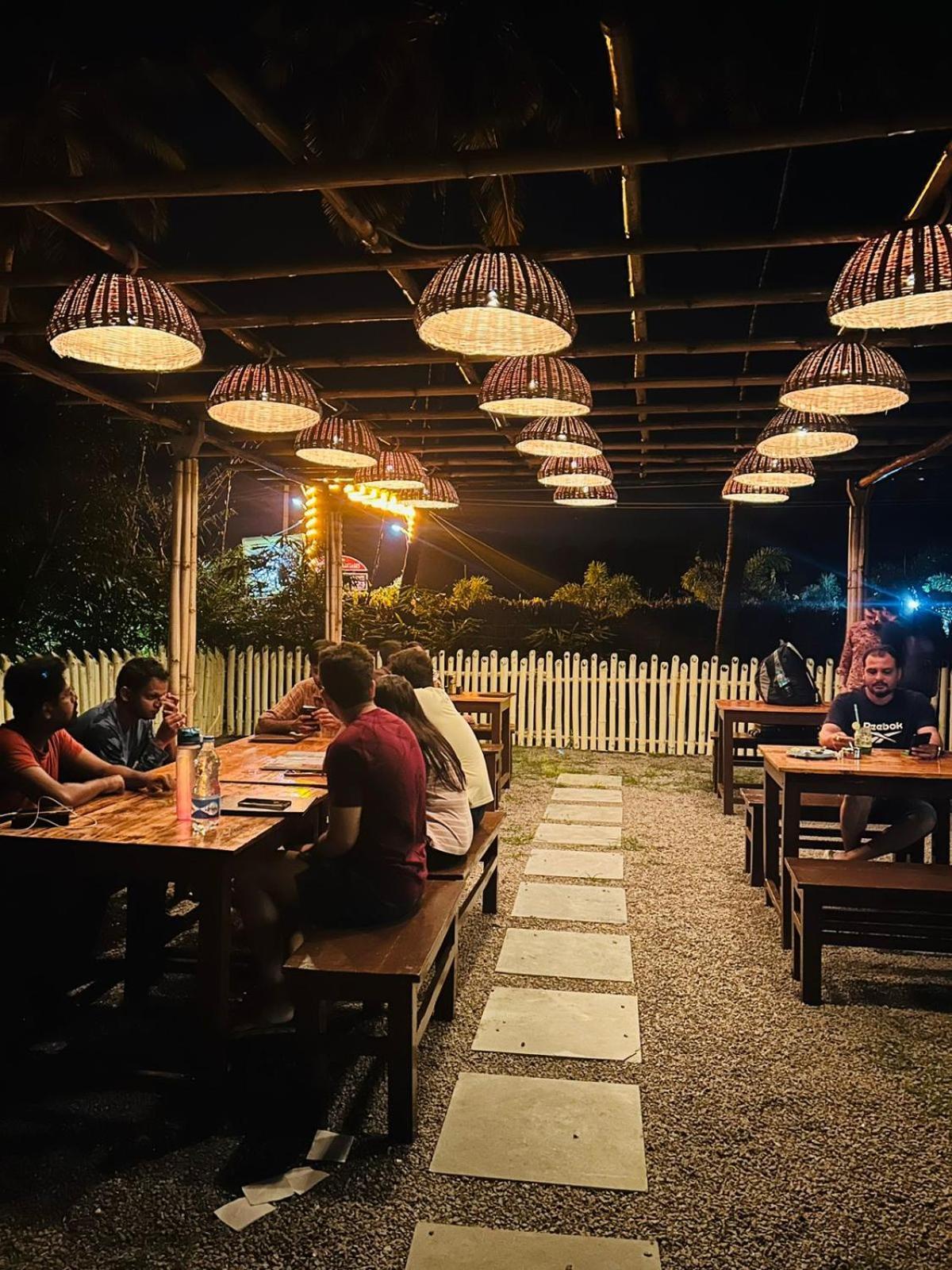 Hampi Village Resort & Tutti Cafe Kültér fotó