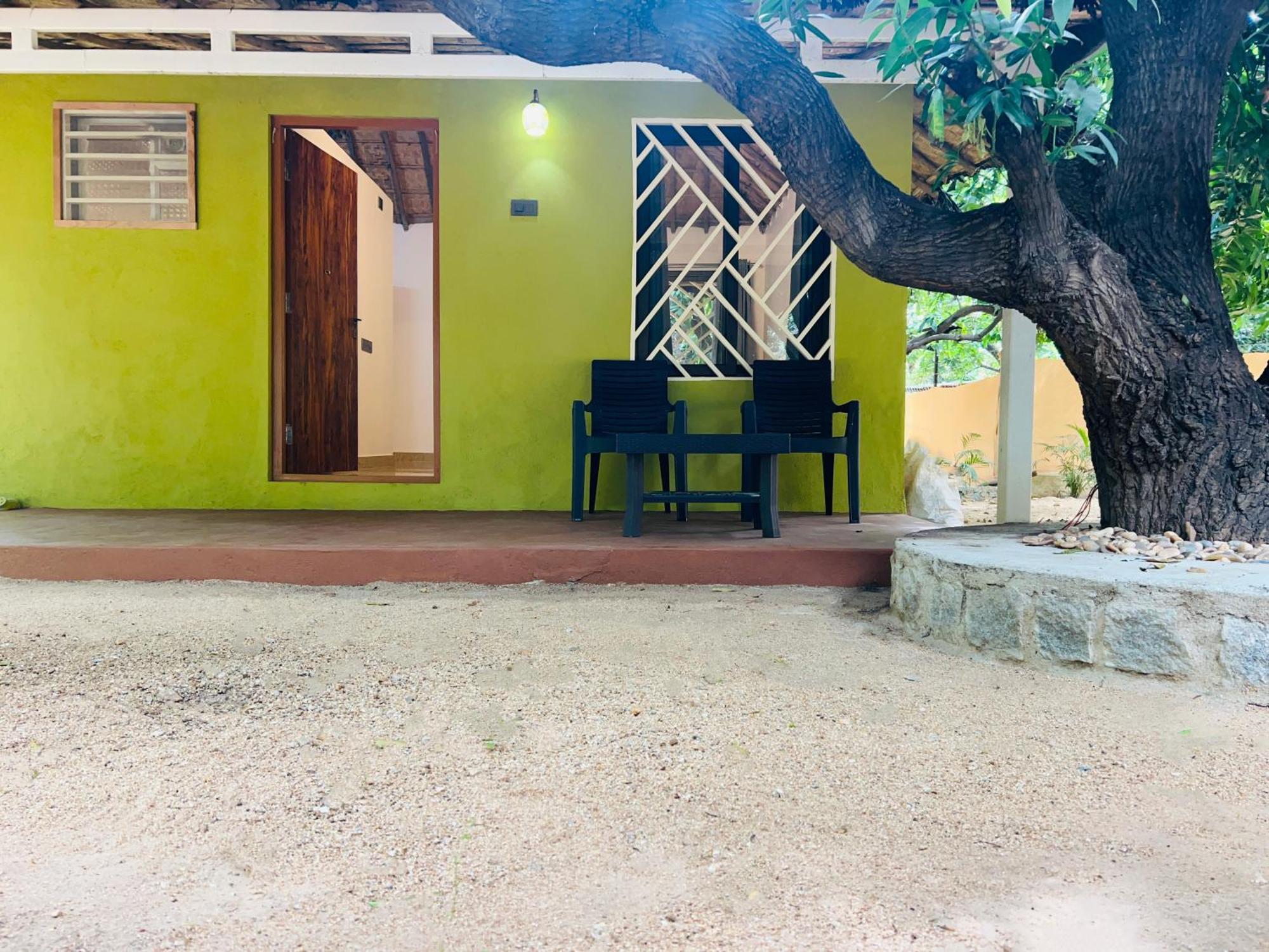 Hampi Village Resort & Tutti Cafe Kültér fotó
